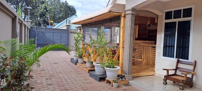 pembeni river house
