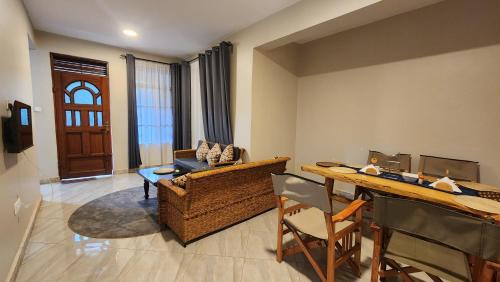pembeni river house