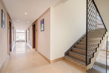 treebo premium cachet suites