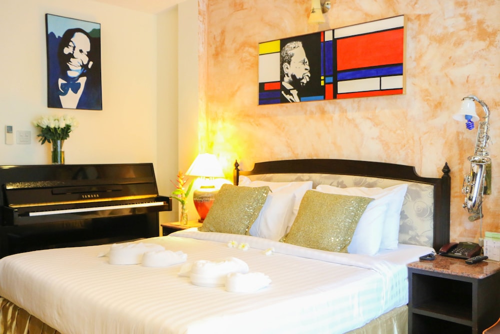 my way hua hin music hotel