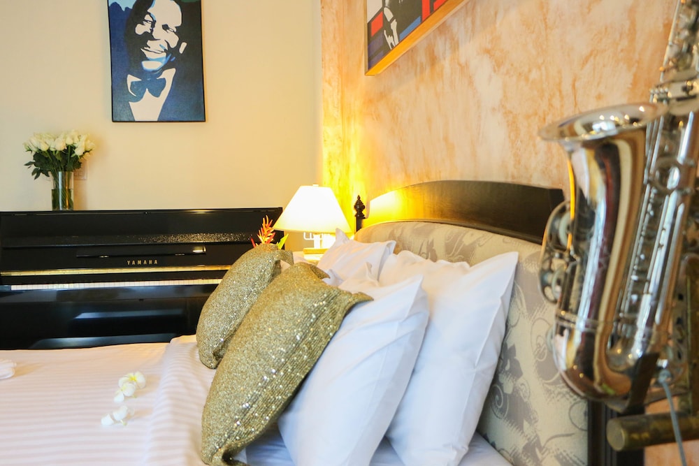 my way hua hin music hotel
