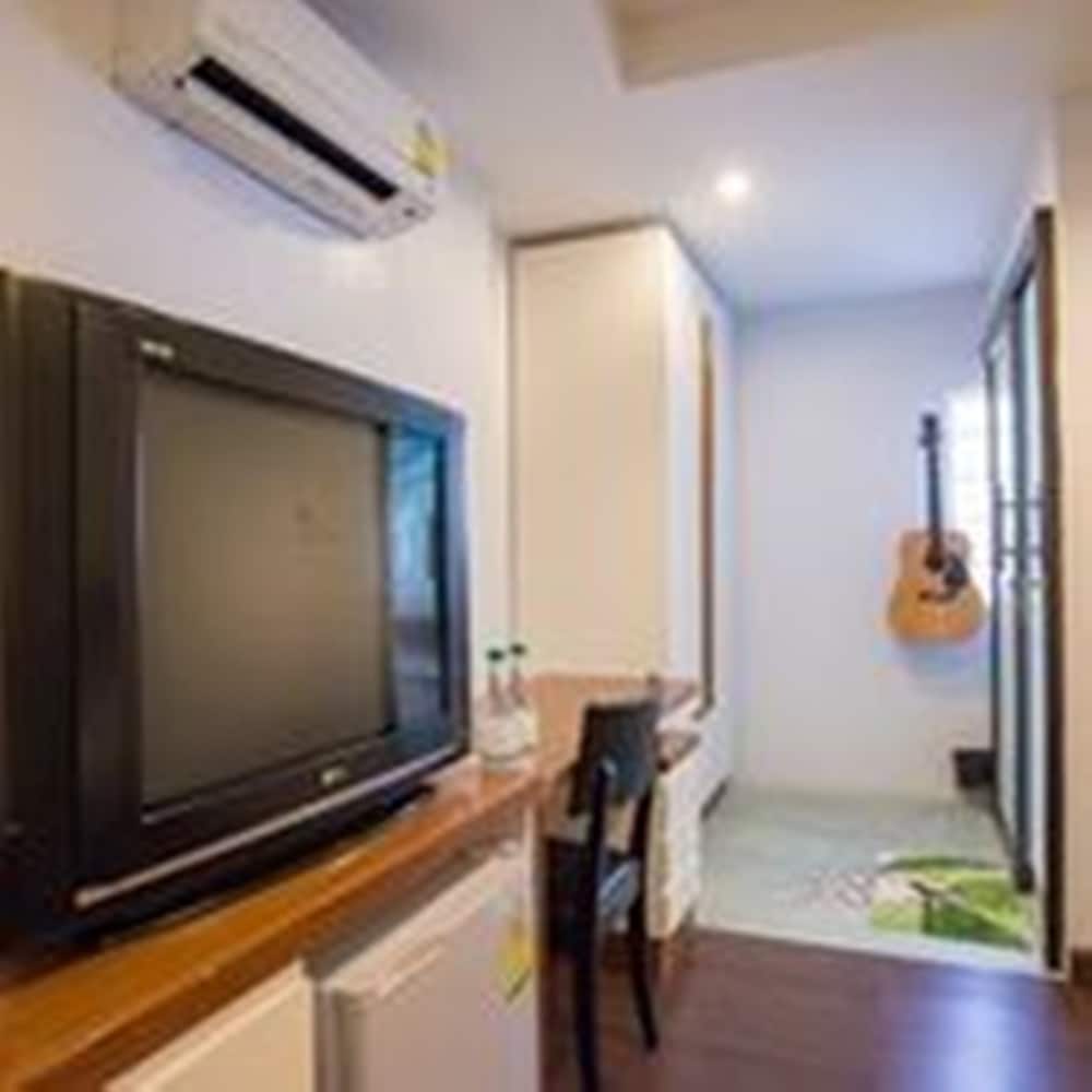 my way hua hin music hotel