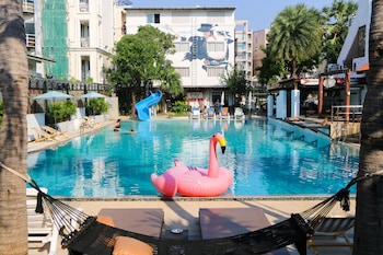 my way hua hin music hotel