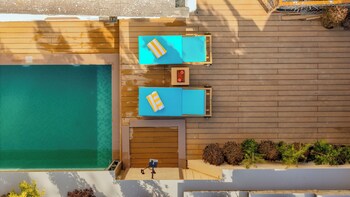 elivaas prive the royce lilly luxe 4 bhk