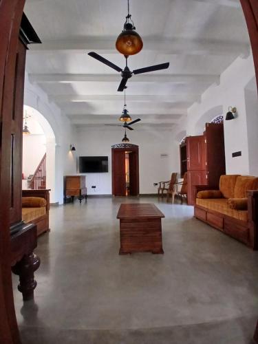 unawatuna heritage villas