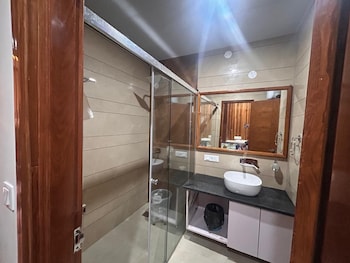 hotel signature stayz by admire room