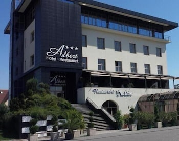 albert hotel and restaurant