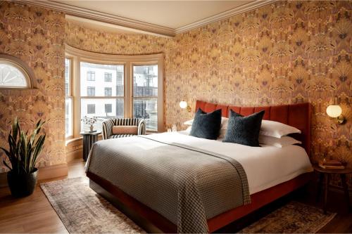 the hotel at claramount club