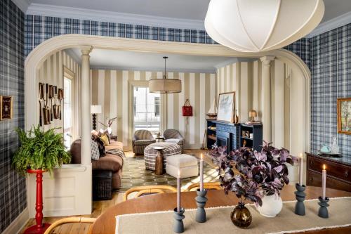 the hotel at claramount club