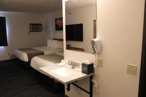 can am inn