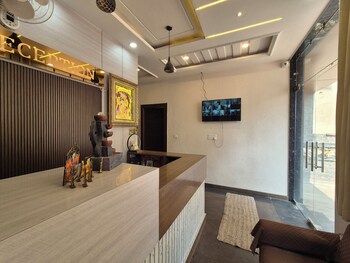 onlystay giriraj ji near prem mandir