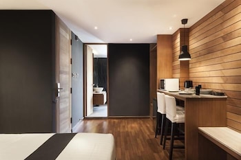 5ive beach house hotel
