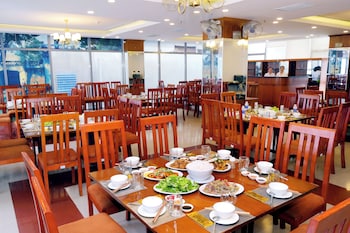 holiday central nha trang