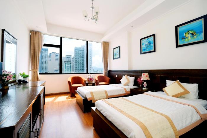 holiday central nha trang