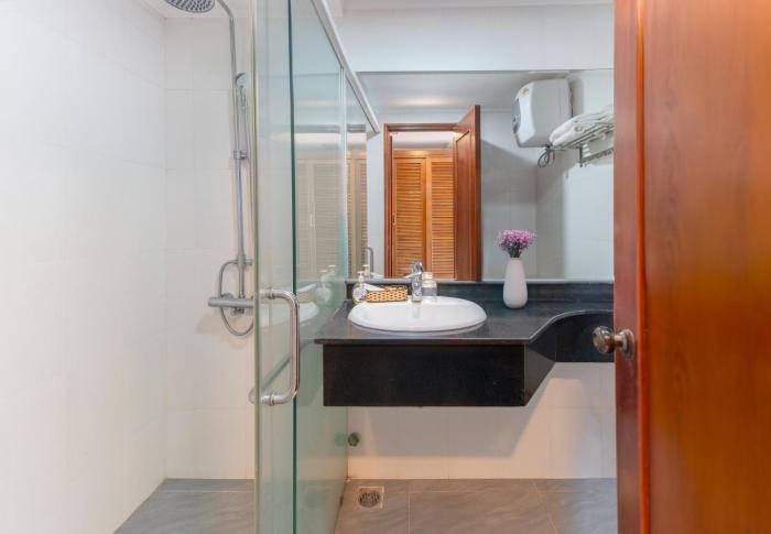 holiday central nha trang