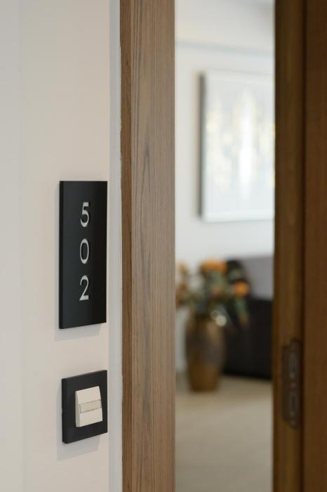 cens platinum luxury suites