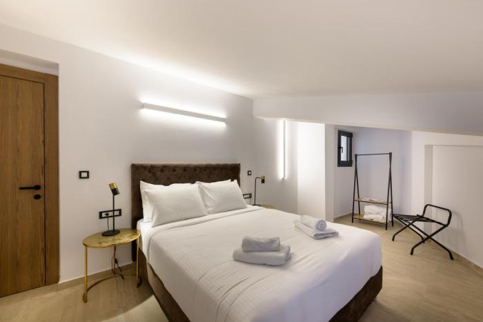 cens platinum luxury suites