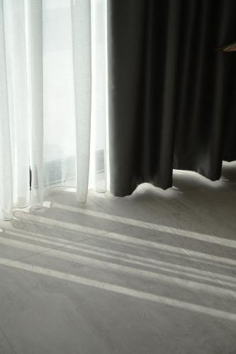 cens platinum luxury suites