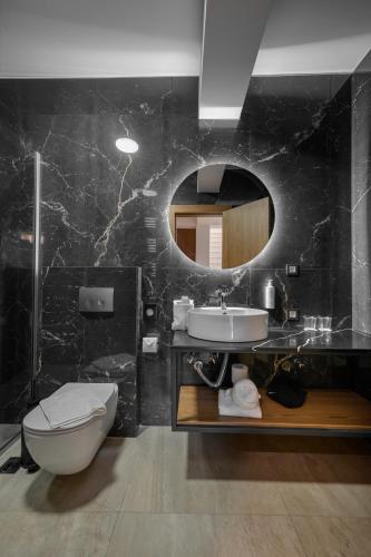cens platinum luxury suites