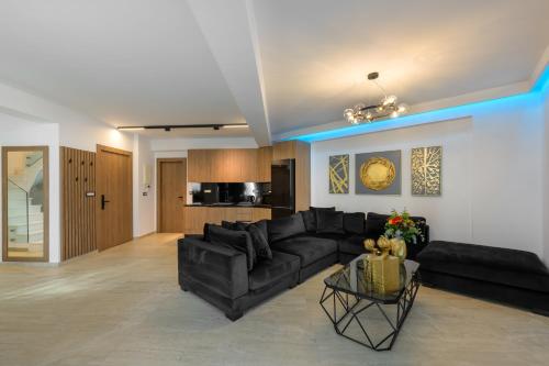 cens platinum luxury suites