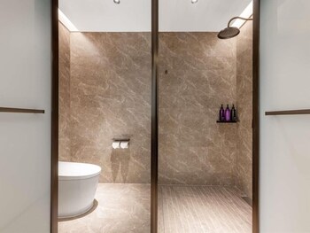 Mercure Chengdu Global Center,,2 star