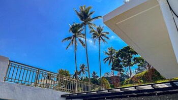 Caliraya Heights Resort And Events Place,,3 star