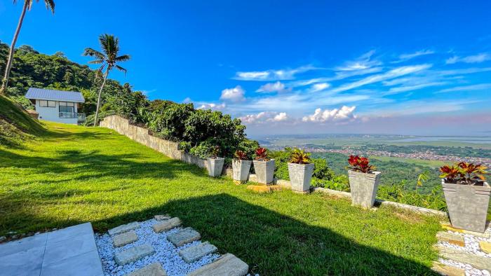 caliraya heights resort and events place