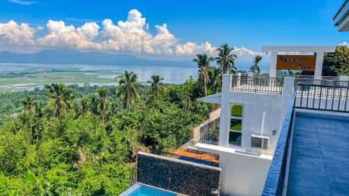 caliraya heights resort and events place