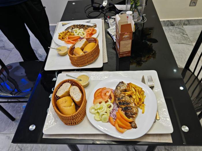 house and food