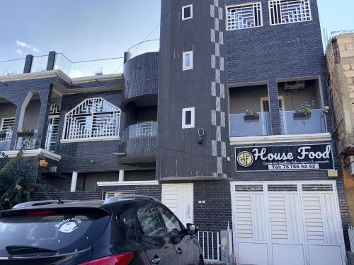 house and food