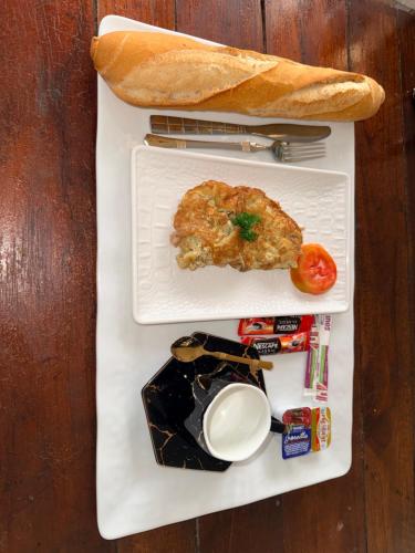 house and food