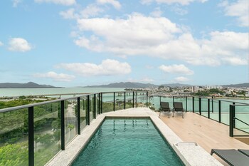 The Bridge By Viva - Predio Com Piscina No Terraco E Academia Em Floripa,,3 star