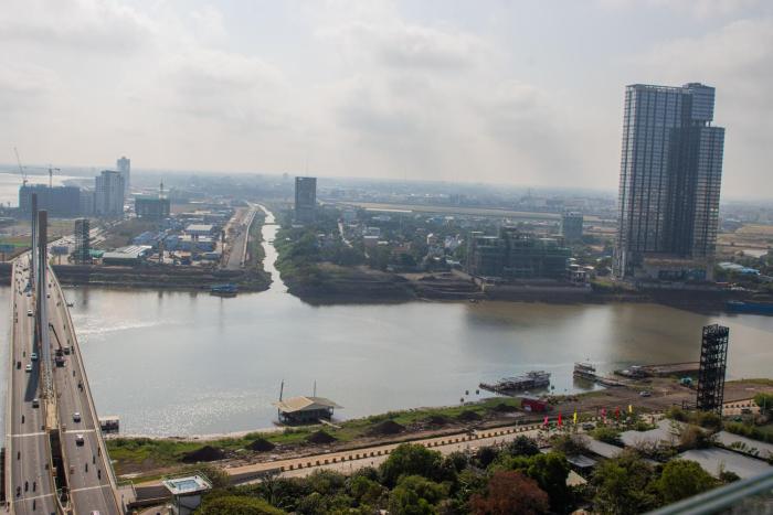 a one oasis river view hotel
