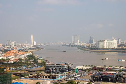 a one oasis river view hotel