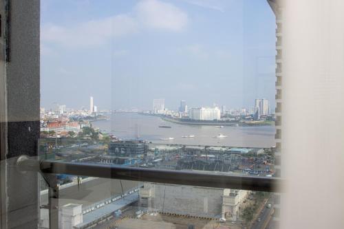 a one oasis river view hotel