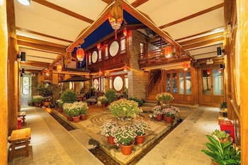 Shile Holiday Courtyard,,4 star
