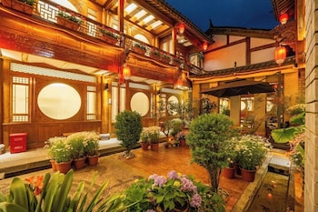 Shile Holiday Courtyard,,4 star