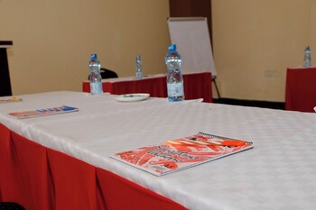 Wave Crest Castle Hotel Wote,,3 star