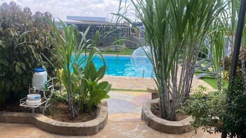 lesha park hotel kibwezi