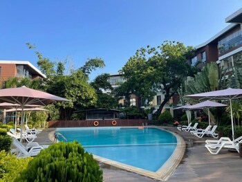 peravi suites at pearl in the city