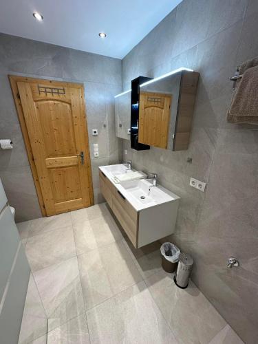 apart bader