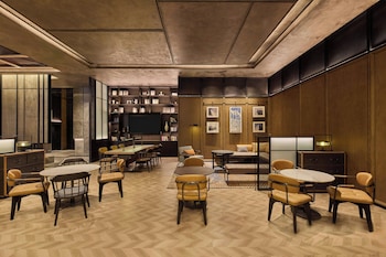 Four Points By Sheraton Zhengzhou East Railway Station,,5 star