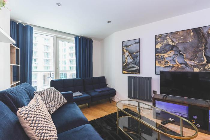 deluxe two bedroom vauxhall apartment