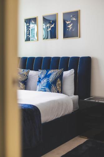 deluxe two bedroom vauxhall apartment