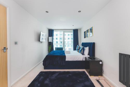 deluxe two bedroom vauxhall apartment