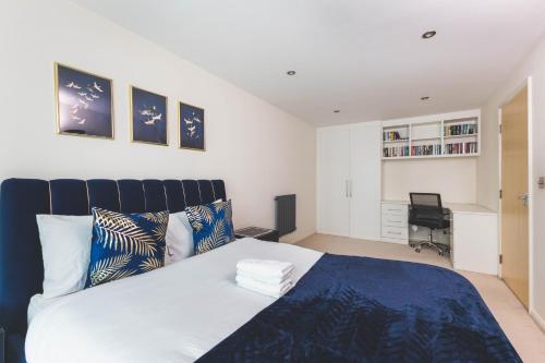 deluxe two bedroom vauxhall apartment