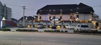 Rownez Resort,,3 star