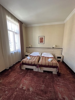 hotel europe meidan