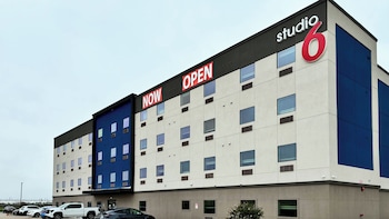 Studio 6 Houston, Tx – Pearland/Medical Center,,2 star