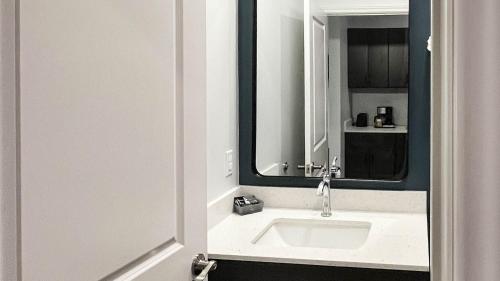studio 6 houston tx pearland medical center